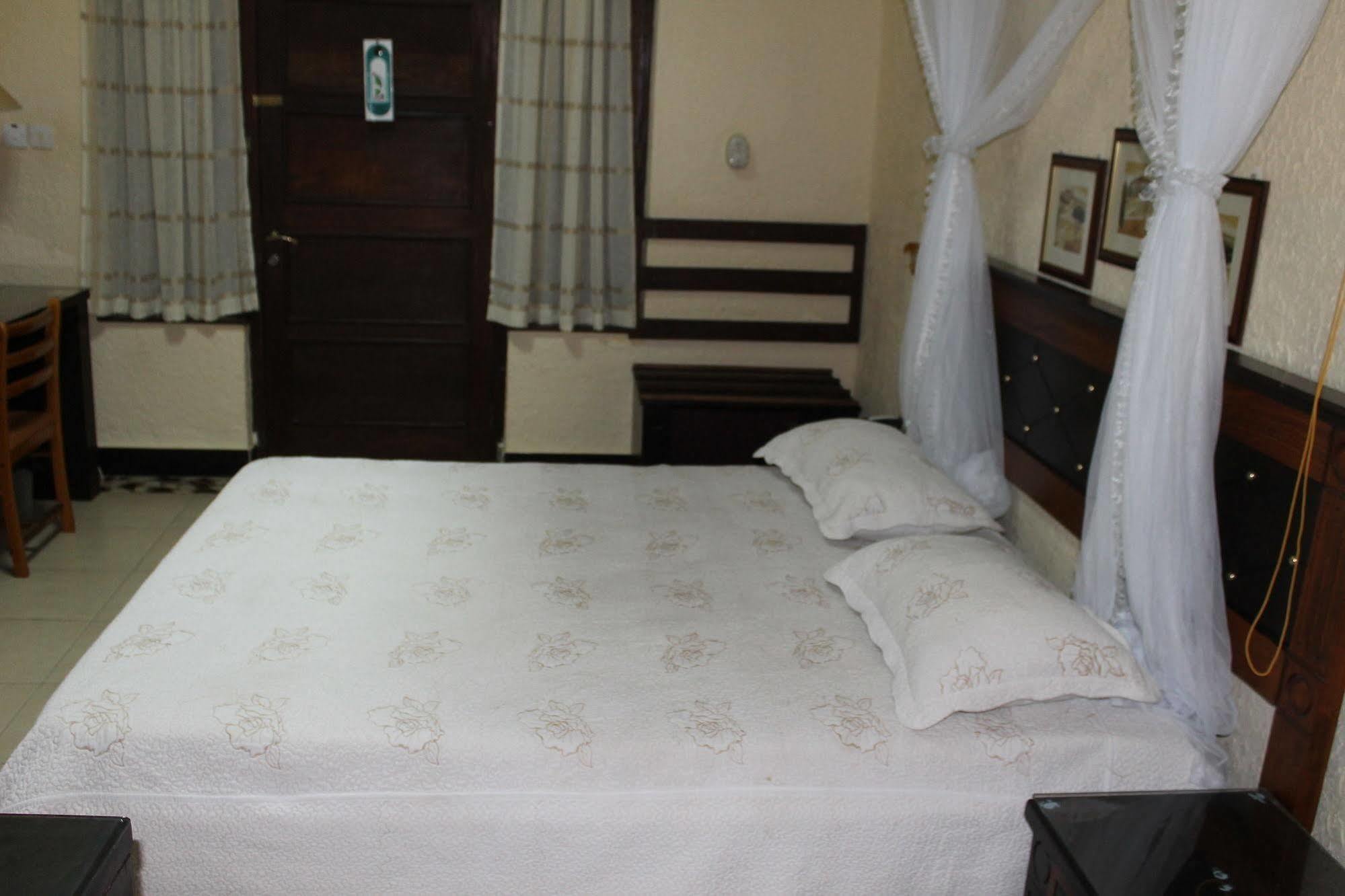 New Dodoma Hotel Luaran gambar