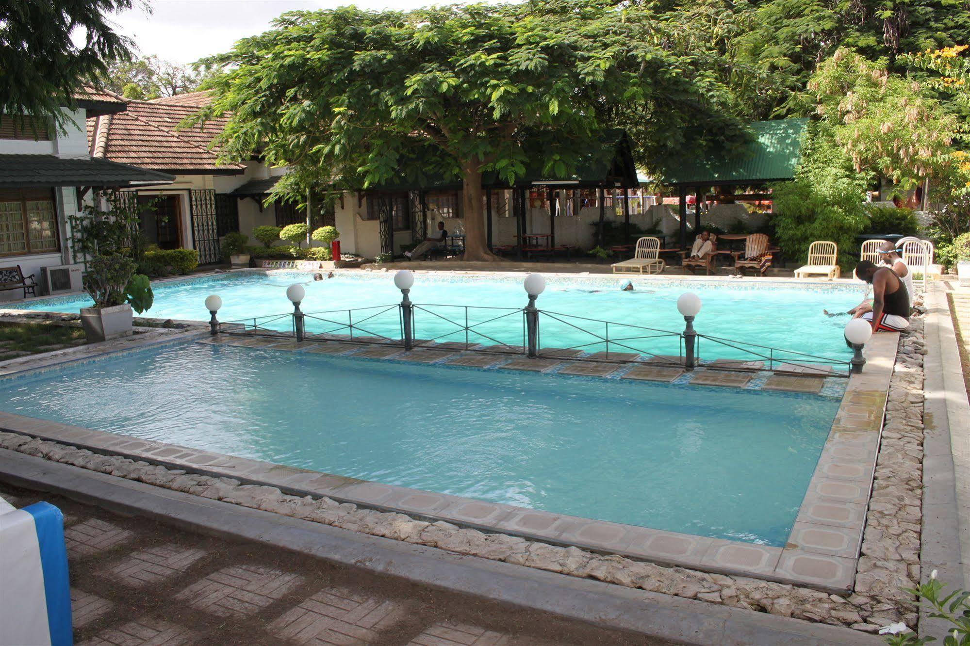 New Dodoma Hotel Luaran gambar